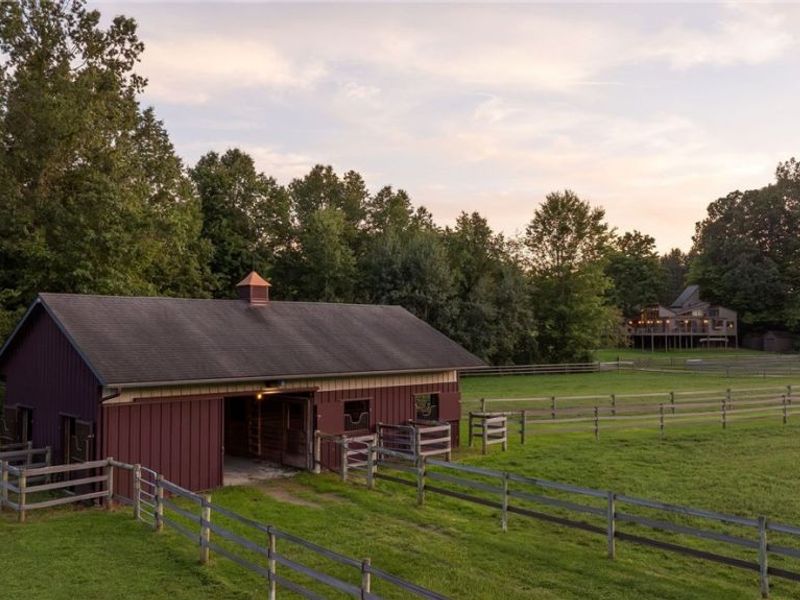 10190 N Girdle Road, Mesopotamia, OH 44062 Photo 32
