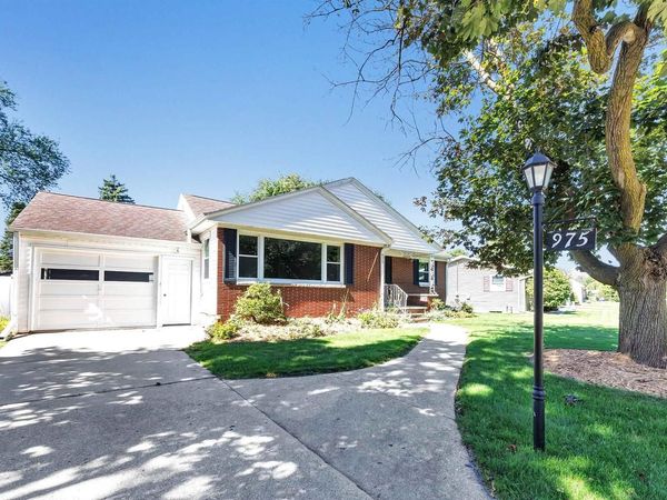 975 COPPENS ROAD, Green Bay, WI 54303
