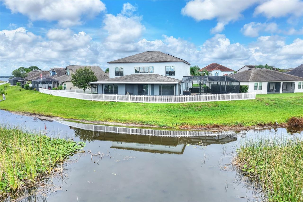 1350 Heritage Landings Drive, Lakeland, FL 33805 Photo