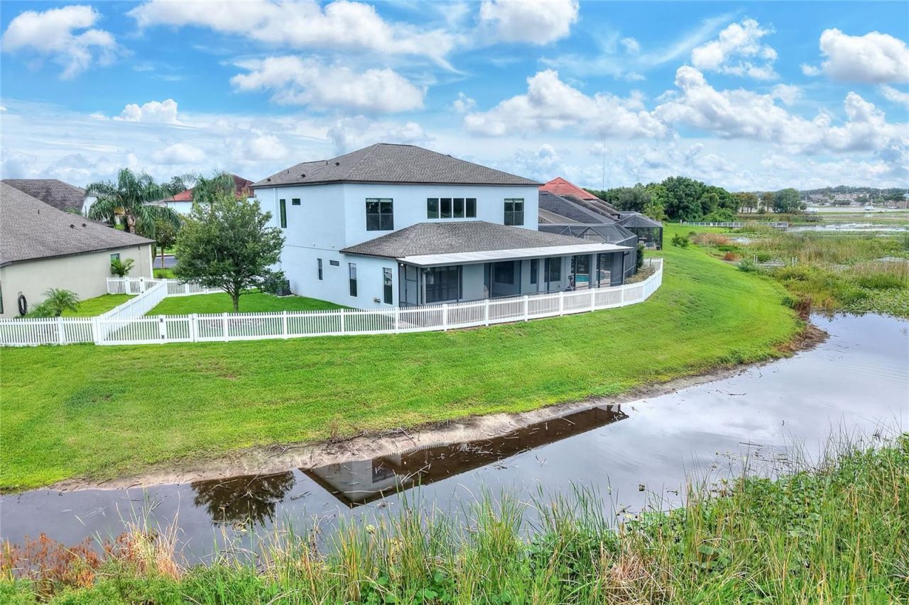 1350 Heritage Landings Drive, Lakeland, FL 33805 Photo
