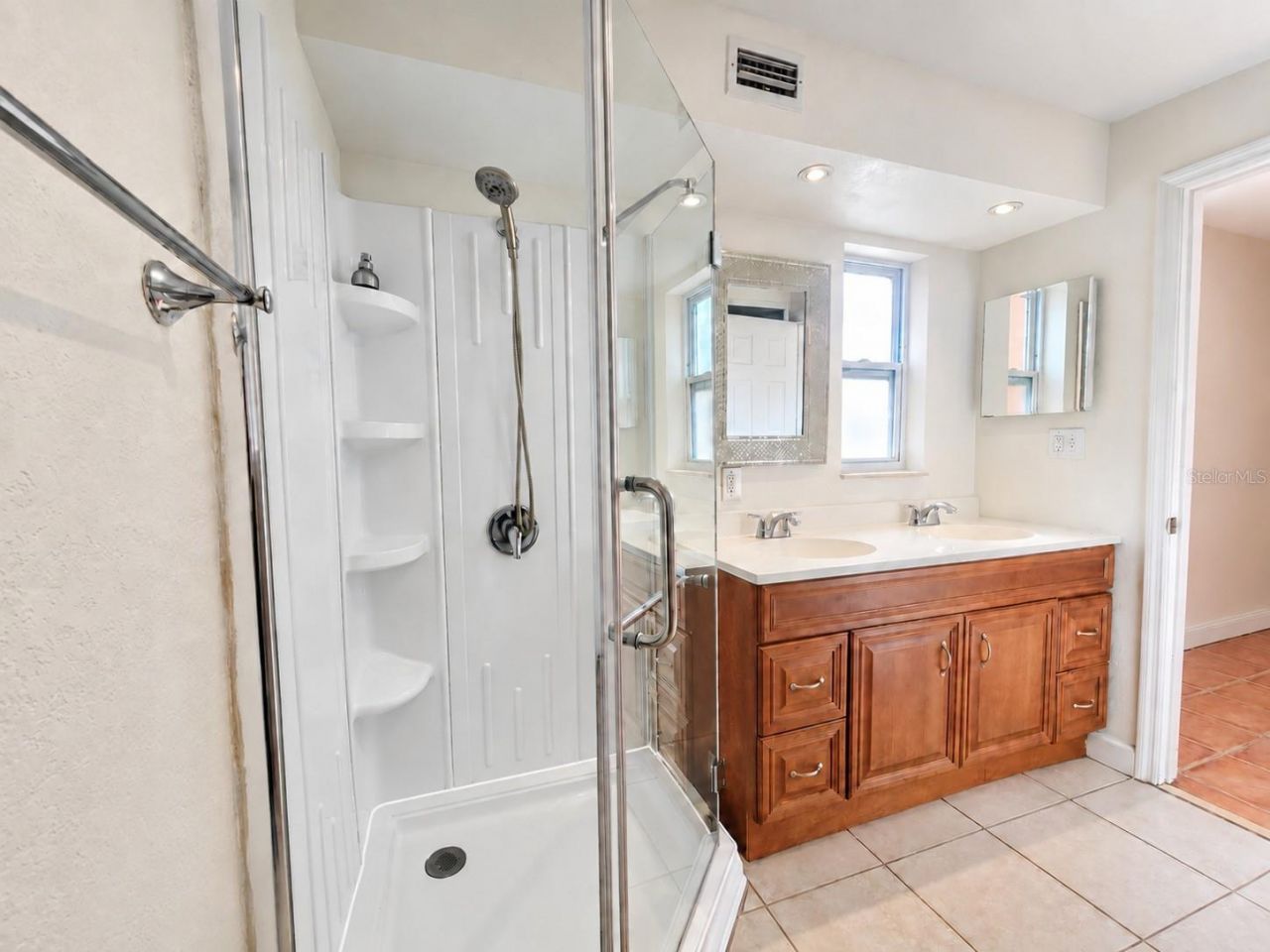 6711 Dartmouth Avenue N, Saint Petersburg, FL 33710 Photo