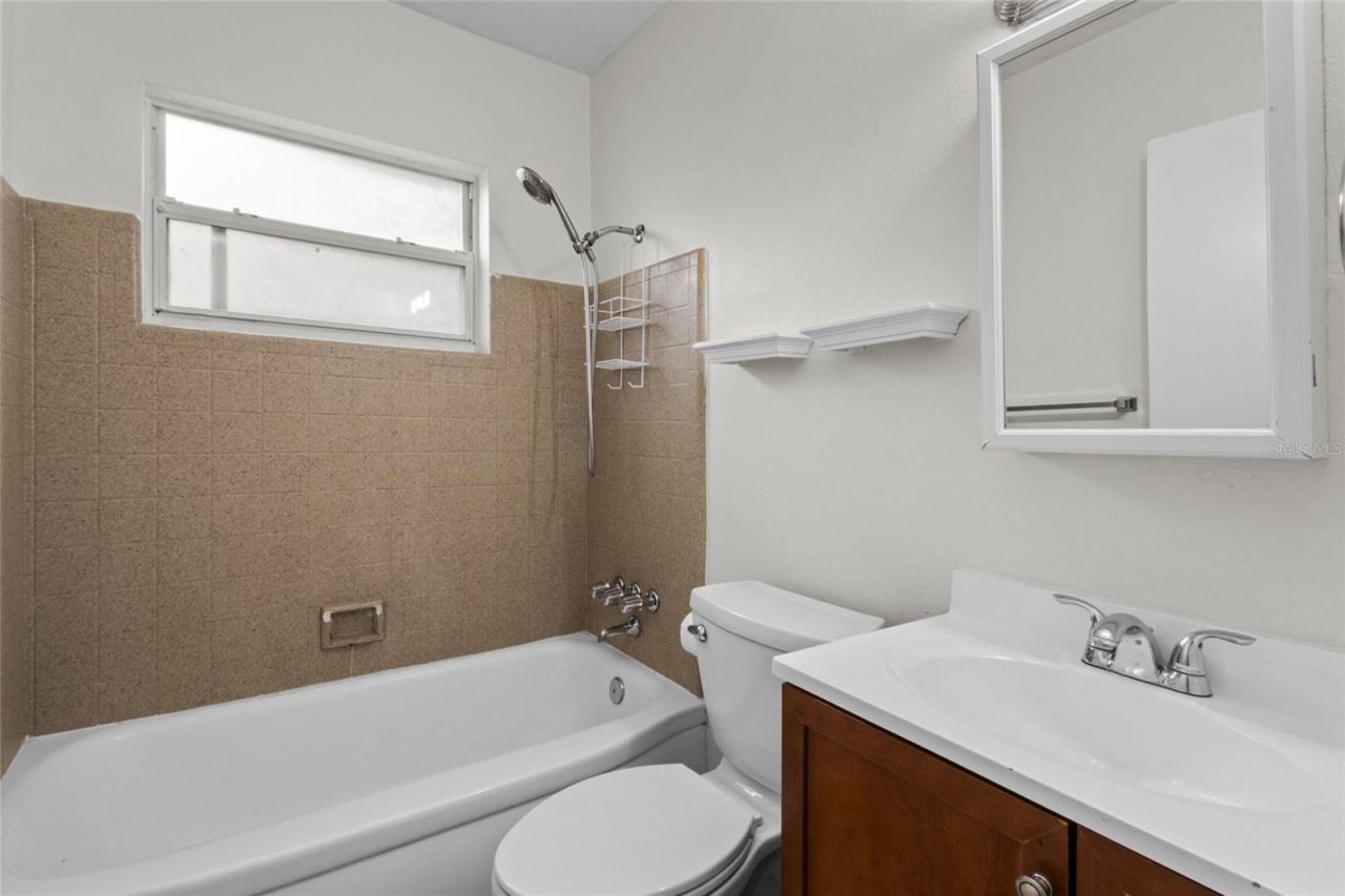 6711 Dartmouth Avenue N, Saint Petersburg, FL 33710 Photo