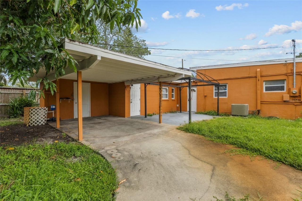 6711 Dartmouth Avenue N, Saint Petersburg, FL 33710 Photo