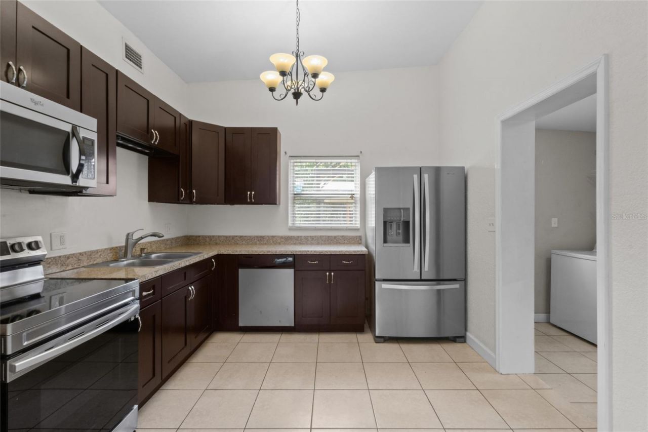 6711 Dartmouth Avenue N, Saint Petersburg, FL 33710 Photo
