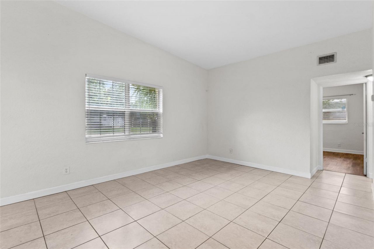 6711 Dartmouth Avenue N, Saint Petersburg, FL 33710 Photo