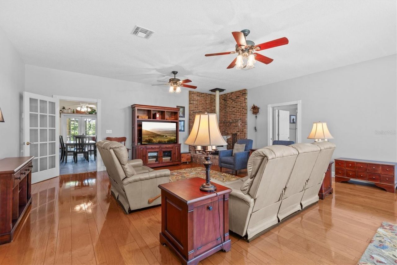 7041 Quarterhorse Lane, Brooksville, FL 34604 Photo