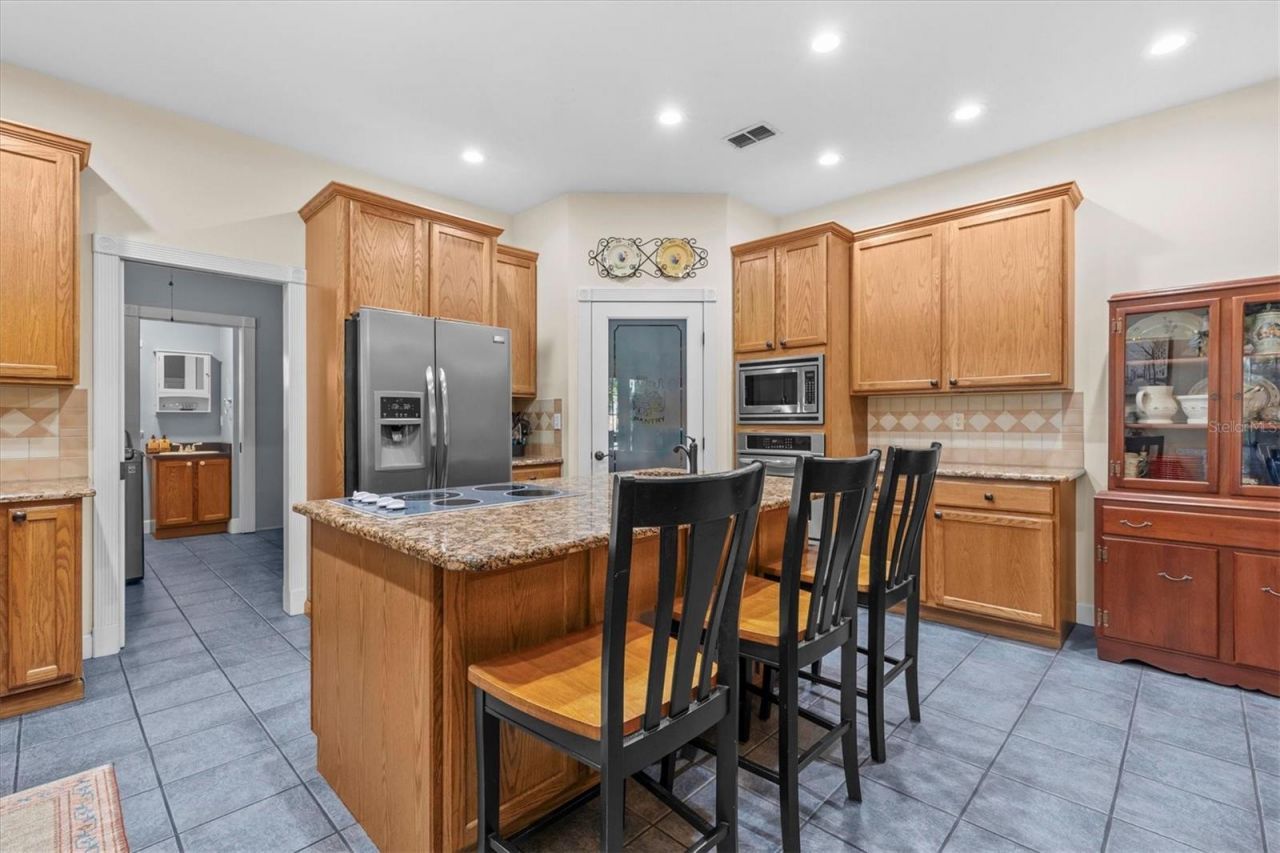7041 Quarterhorse Lane, Brooksville, FL 34604 Photo