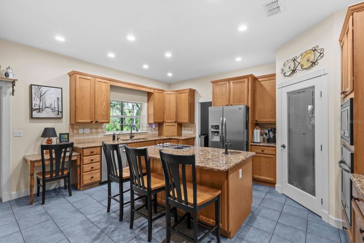 7041 Quarterhorse Lane, Brooksville, FL 34604 Photo