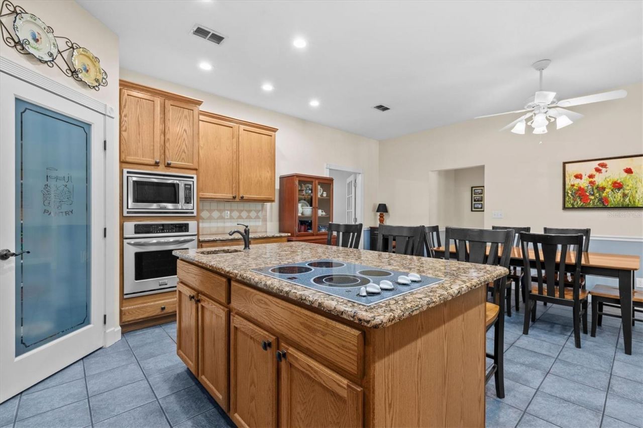 7041 Quarterhorse Lane, Brooksville, FL 34604 Photo