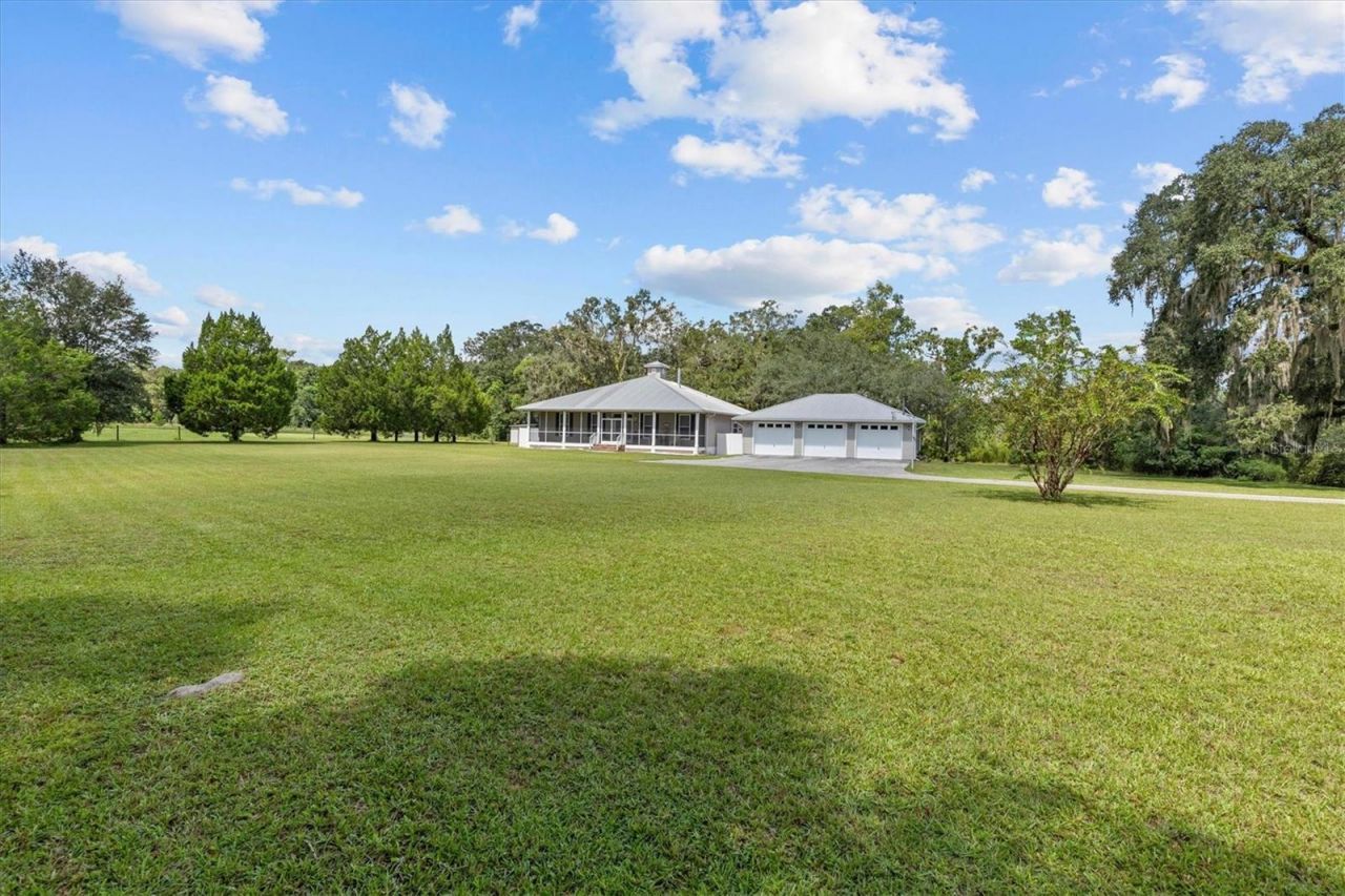 7041 Quarterhorse Lane, Brooksville, FL 34604 Photo