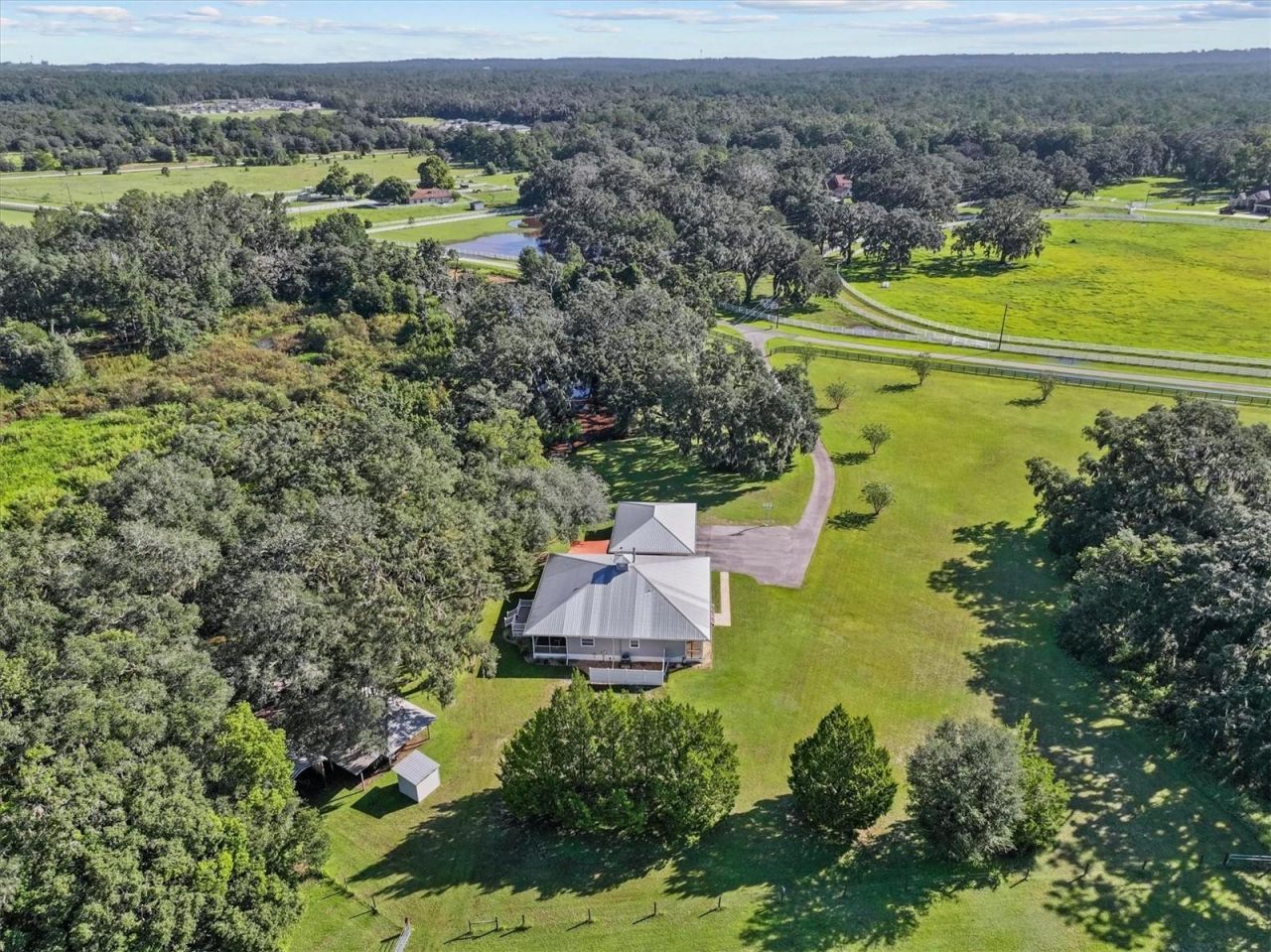 7041 Quarterhorse Lane, Brooksville, FL 34604 Photo