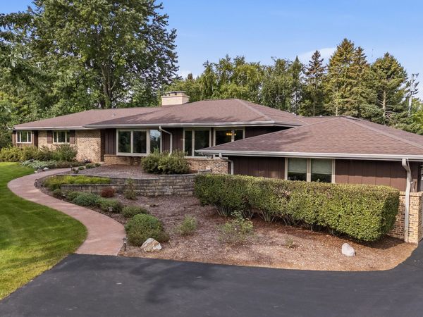 1123 Lake Shore Rd, Grafton, WI 53024