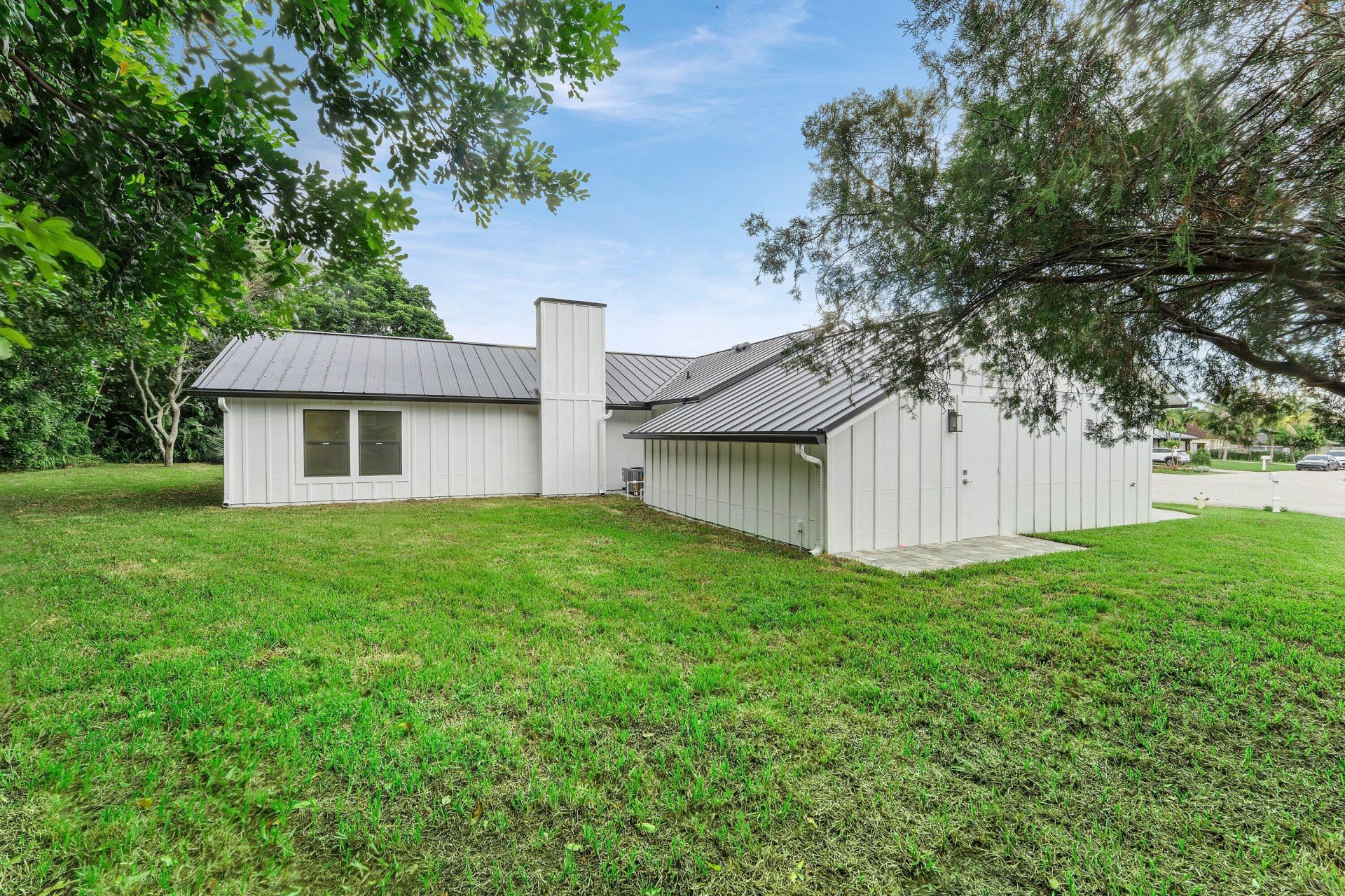 24 Russell Street, Tequesta, FL 33469 Photo