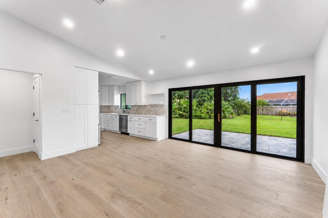 24 Russell Street, Tequesta, FL 33469 Photo