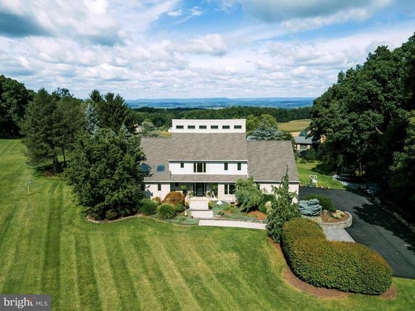 12 STONY RIDGE DRIVE, MERTZTOWN, PA 19539