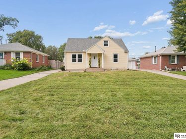 3225 N 60th Street, Lincoln, NE 68507
