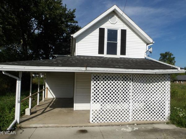 9585 Santa Fe Line Road, Wapakoneta, OH 45895