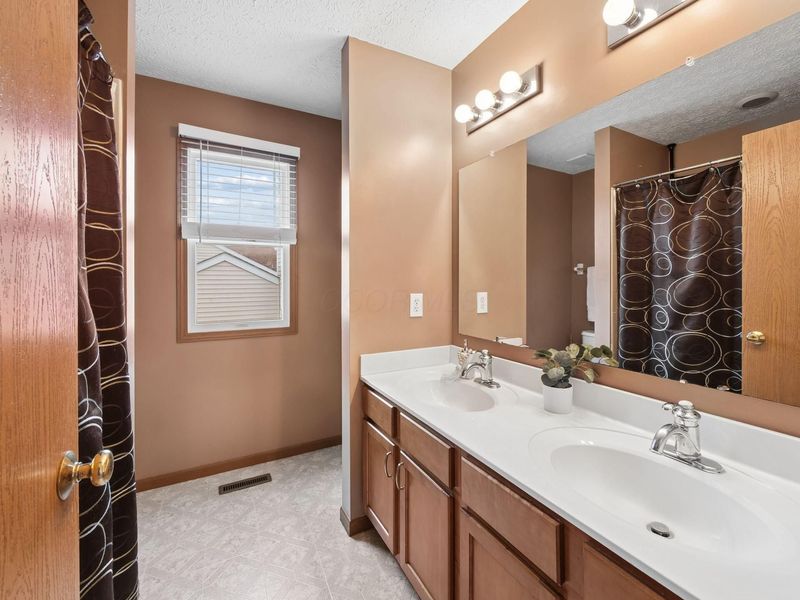1018 Nutmeg Drive , Marysville, OH 43040 Photo 24