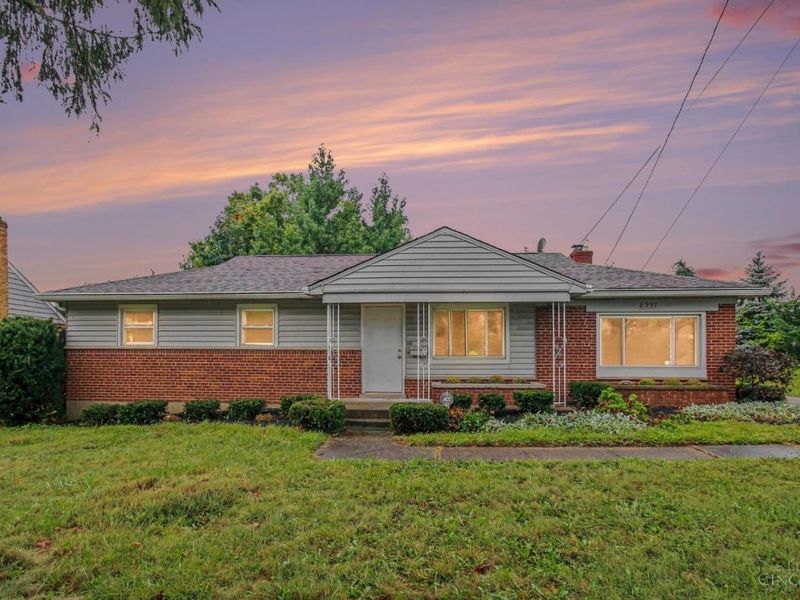 8997 Plainfield Road, Sycamore Township, OH 45236 Photo 1