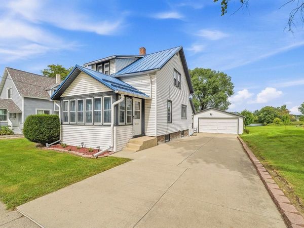 208 TAYLOR STREET, Waupun, WI 53963