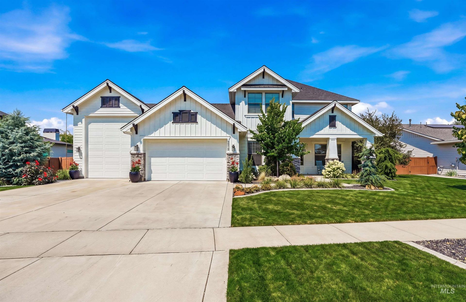 5976 W Venetian Dr, Eagle, ID 83616 Main Photo