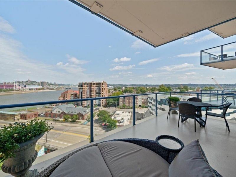 1 Roebling Way, Unit 803, Covington, KY 41011 Photo 10