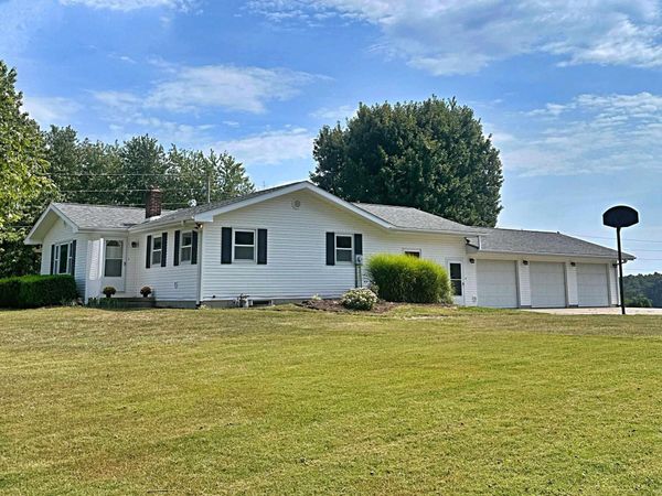 10112 US Highway 231, Loogootee, IN 47553
