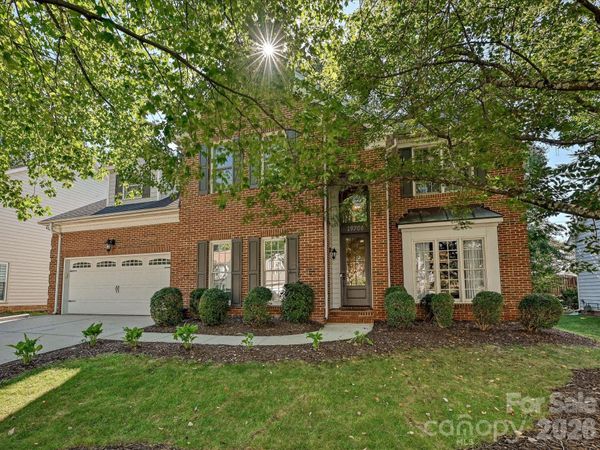 19706 Valiant Way , Cornelius, NC 28031