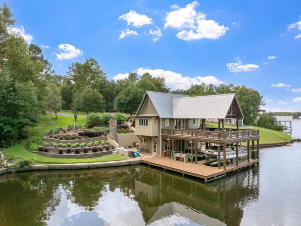 23 Pebble Circle, Lumberton, MS 39455