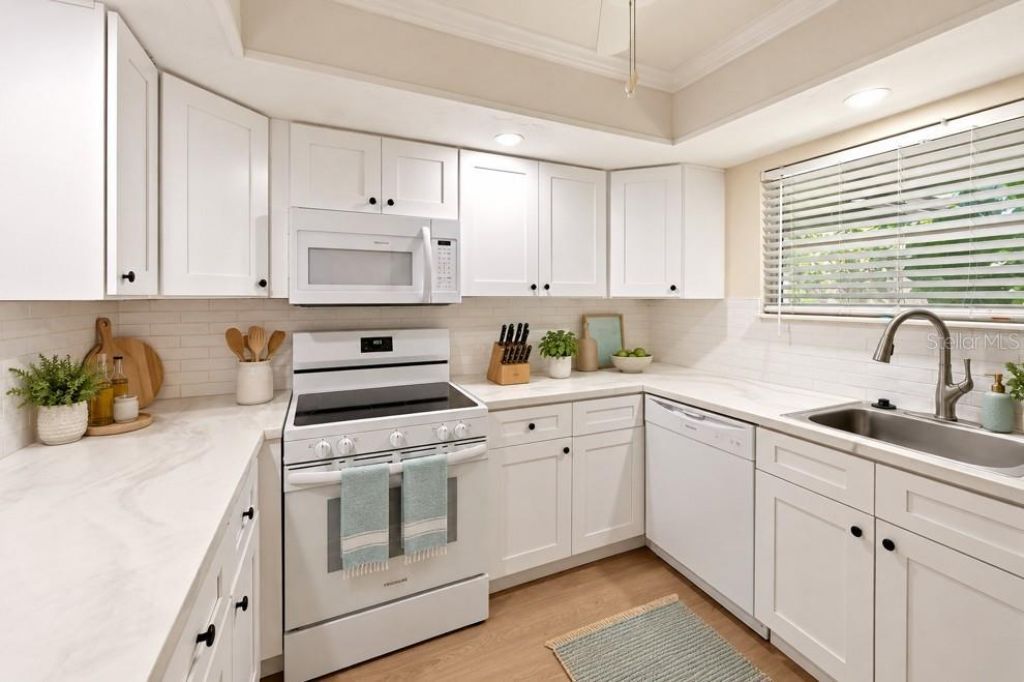 10407 Waterbird Way, Unit 11, Bradenton, FL 34209 Photo