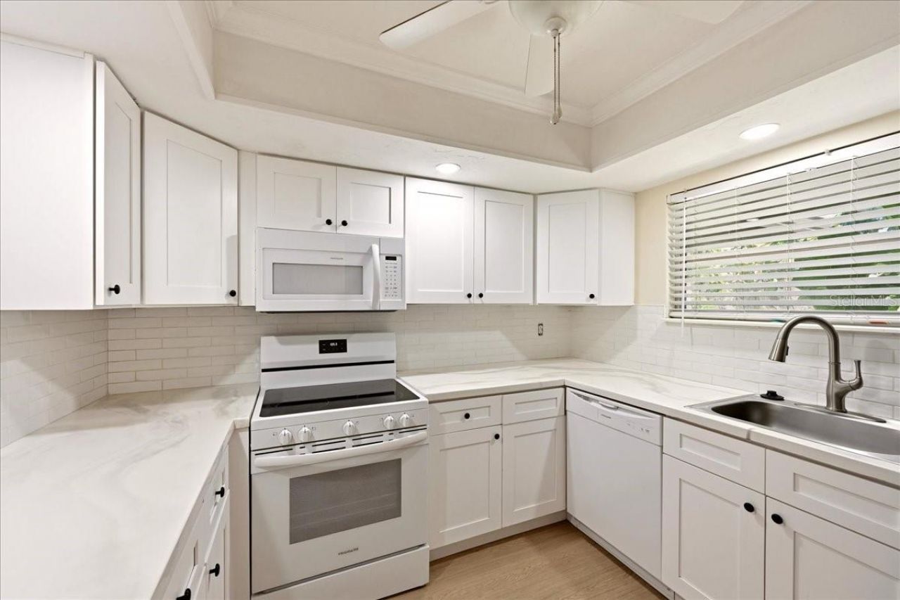 10407 Waterbird Way, Unit 11, Bradenton, FL 34209 Photo