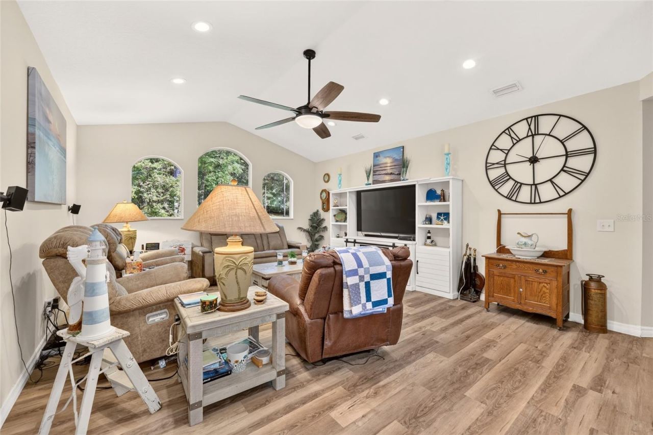 21675 SW 84th Loop, Dunnellon, FL 34431 Photo