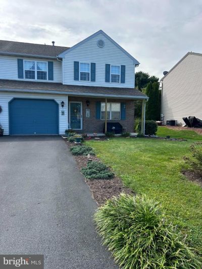 202 S VIEW ROAD, FLEETWOOD, PA 19522