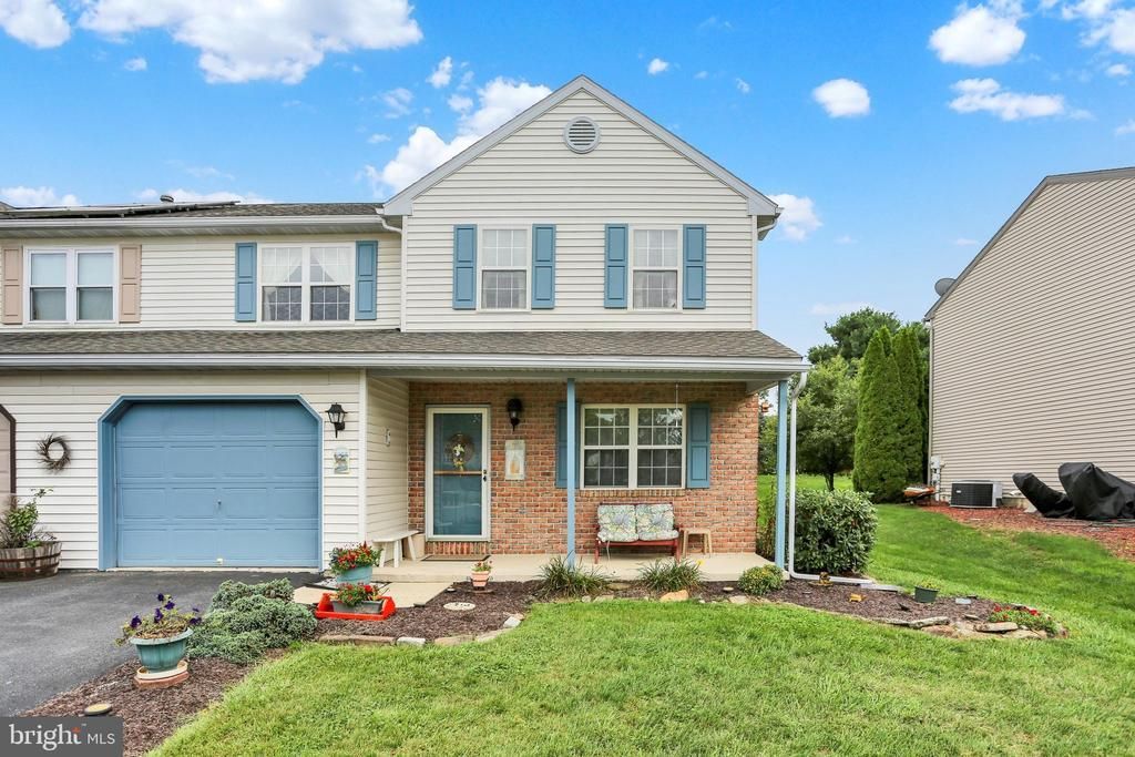 202 S VIEW ROAD, FLEETWOOD, PA 19522