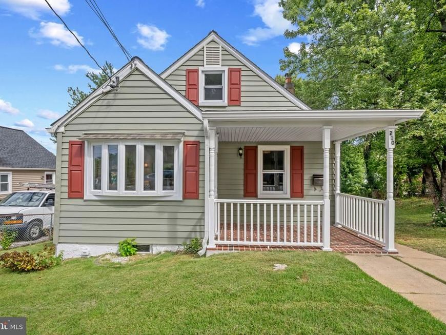 210 4th Avenue, Baltimore, MD 21227 Main Photo