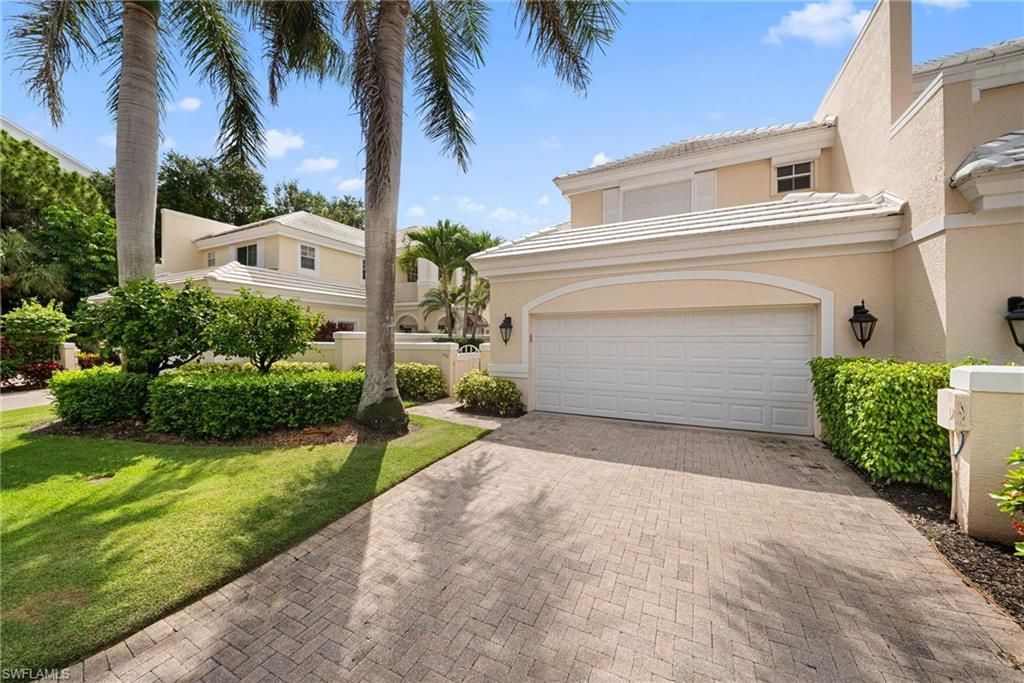 392 Carlton Pl, Unit 3, Naples, FL 34108 Photo
