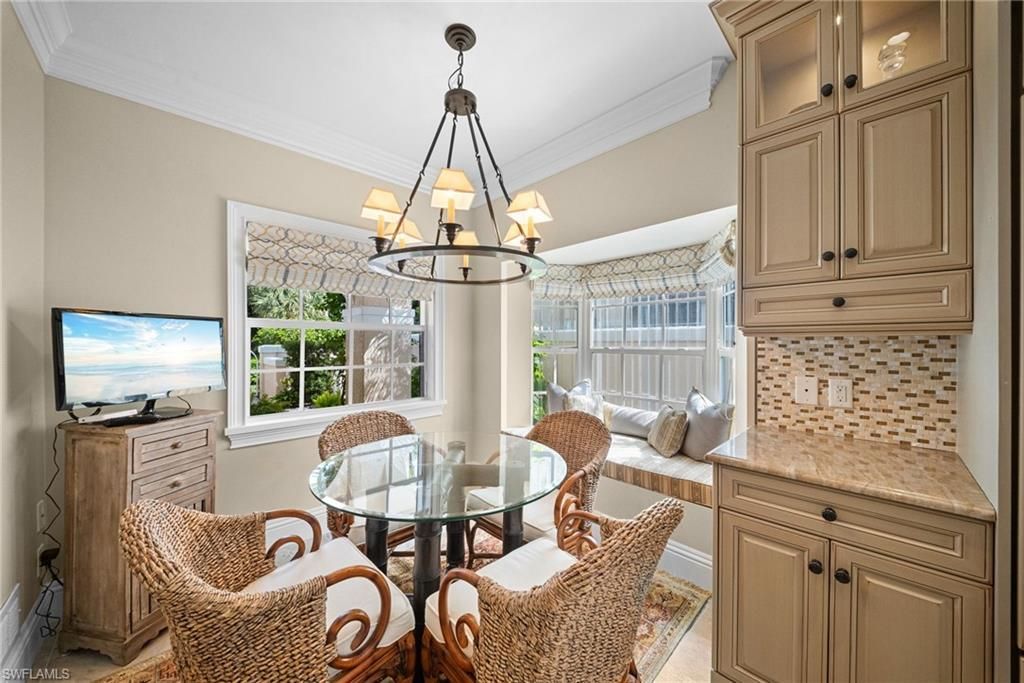 392 Carlton Pl, Unit 3, Naples, FL 34108 Photo