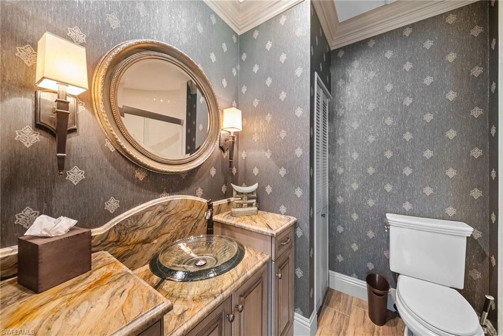 392 Carlton Pl, Unit 3, Naples, FL 34108 Photo
