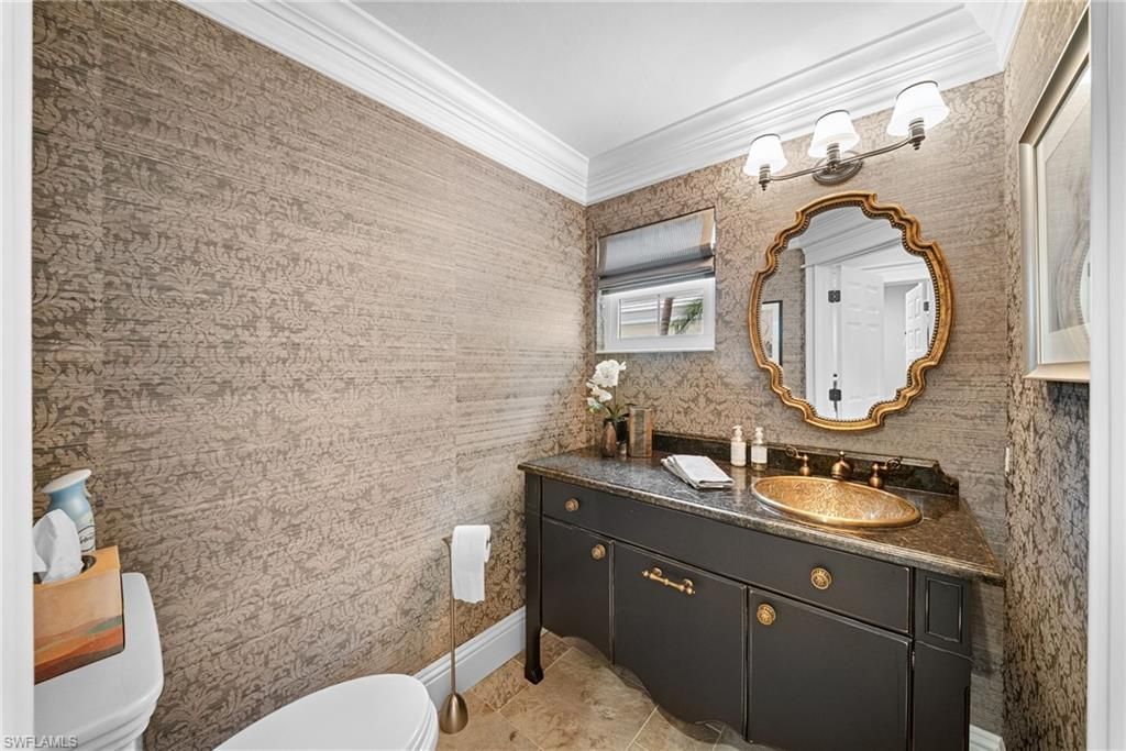 392 Carlton Pl, Unit 3, Naples, FL 34108 Photo