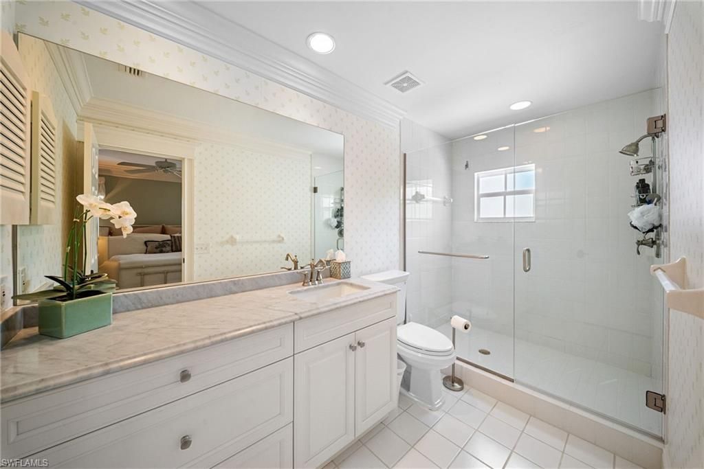 392 Carlton Pl, Unit 3, Naples, FL 34108 Photo