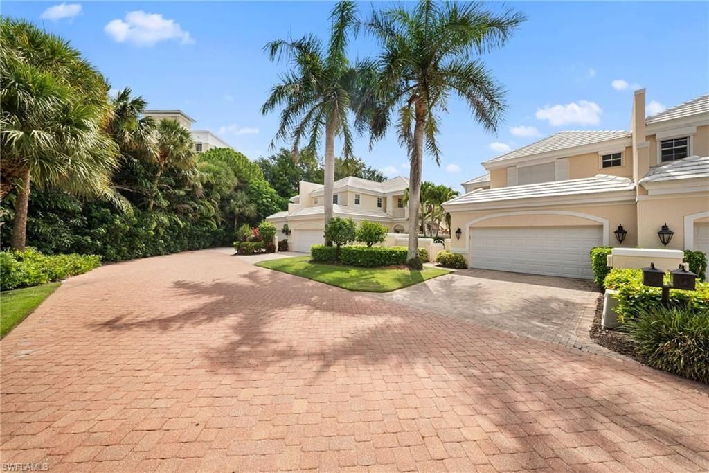 392 Carlton Pl, Unit 3, Naples, FL 34108 Photo