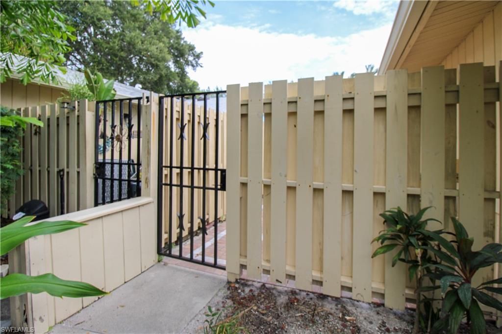 129 Forest Lakes Blvd, Unit 129, Naples, FL 34105 Photo