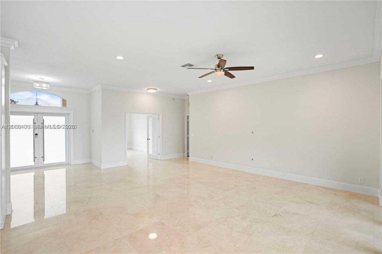 720 W Cypress Pointe Dr W, Pembroke Pines, FL 33027 Photo