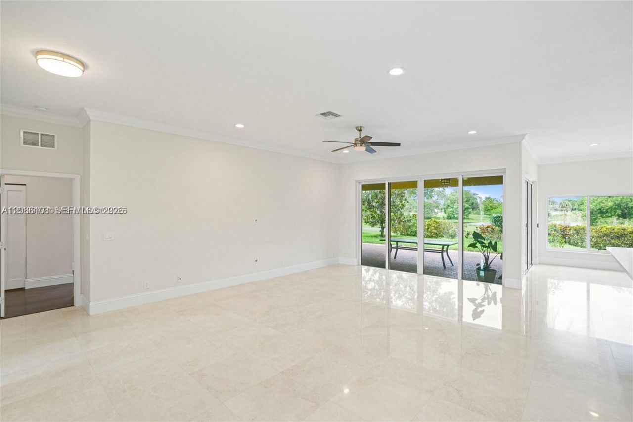 720 W Cypress Pointe Dr W, Pembroke Pines, FL 33027 Photo