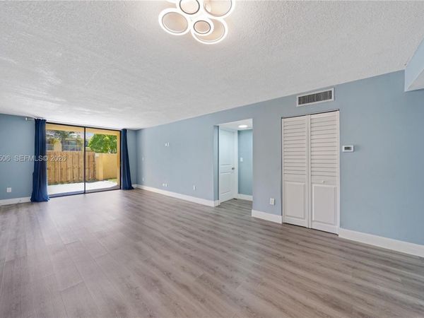600 NW NW 214th St, Unit 104, Miami Gardens, FL 33169