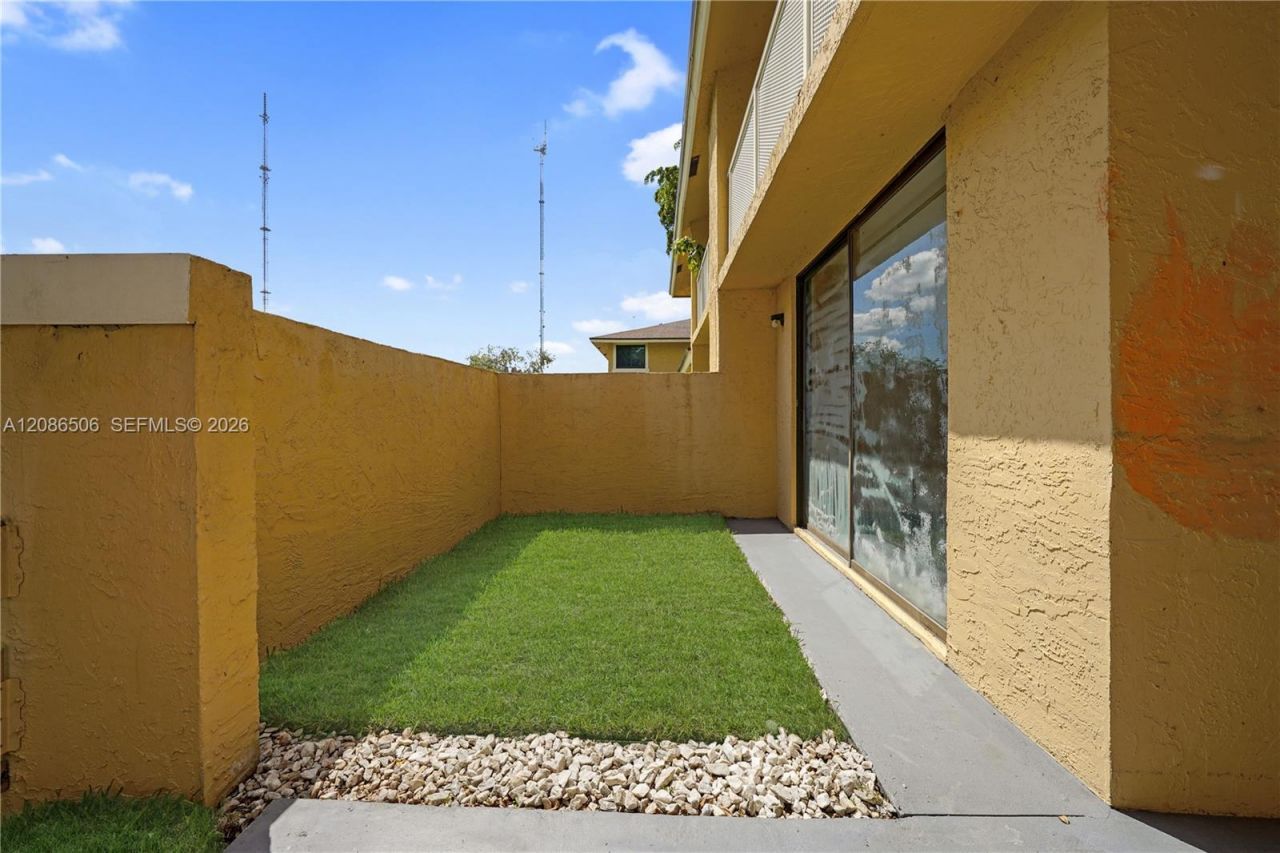 600 NW Nw 214th St, Unit 104, Miami Gardens, FL 33169 Photo