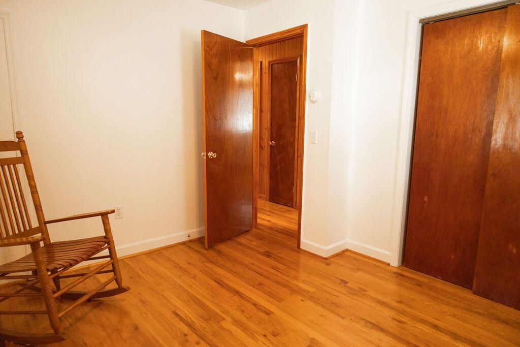 227 Carolina Circle Photo 20