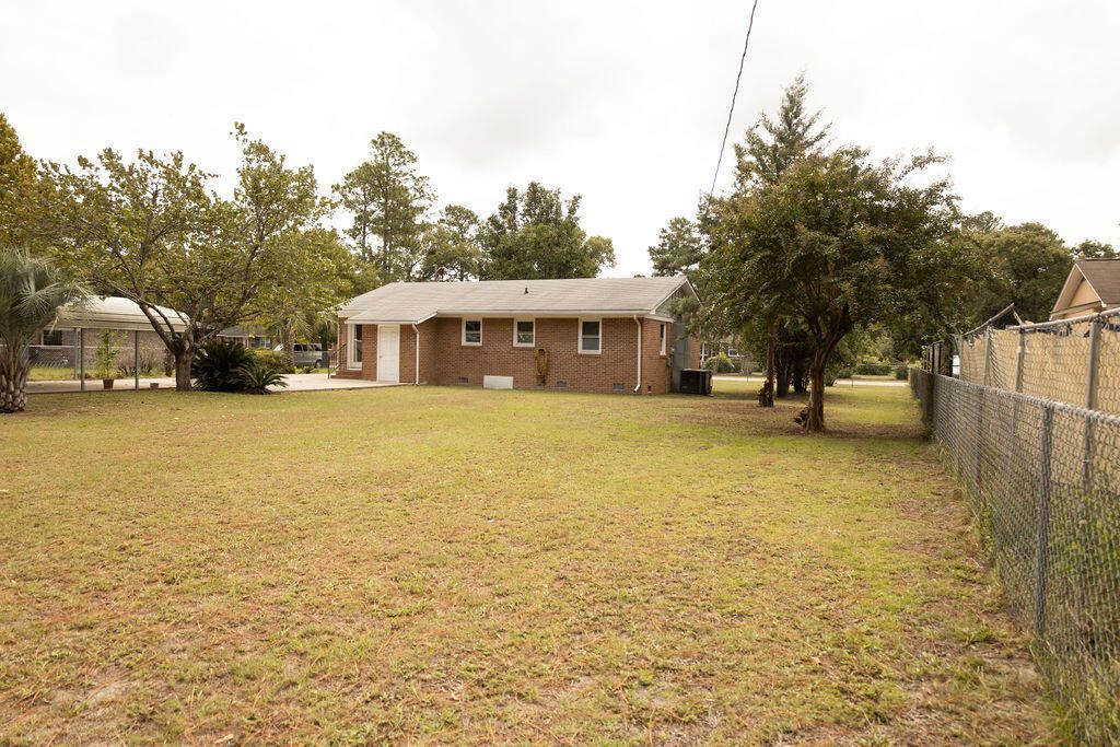 227 Carolina Circle Photo 23