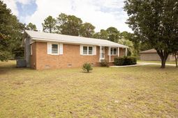 227 Carolina Circle photo 4