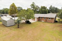 227 Carolina Circle photo 4